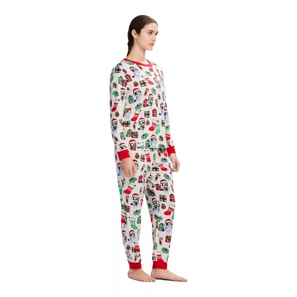 NWT Bluey Family Sleep Women's 2-Piece Pajama Set Size XS - Picture 2 of 7